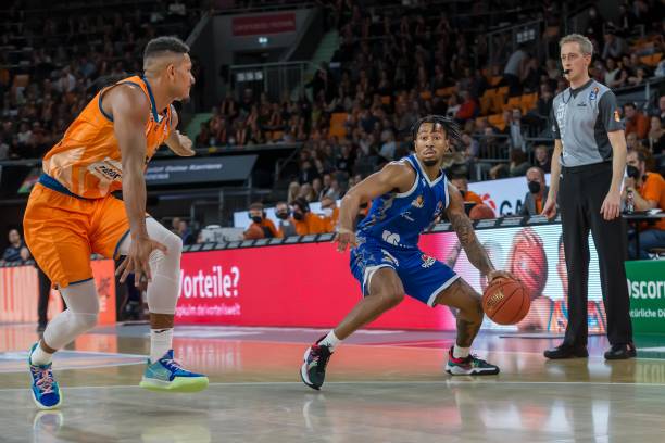 他更愿意在 他更愿意在