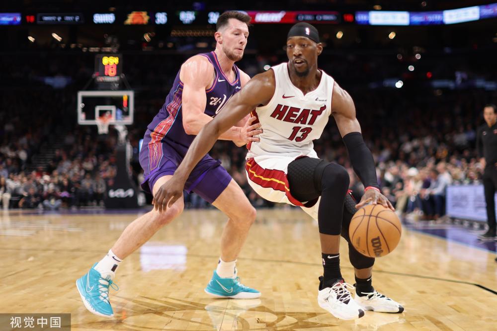 素质出众的 素质出众的